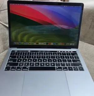 Photo - New Laptop Apple MacBook Pro 2019 8GB Intel Core i5 SSD 256GB