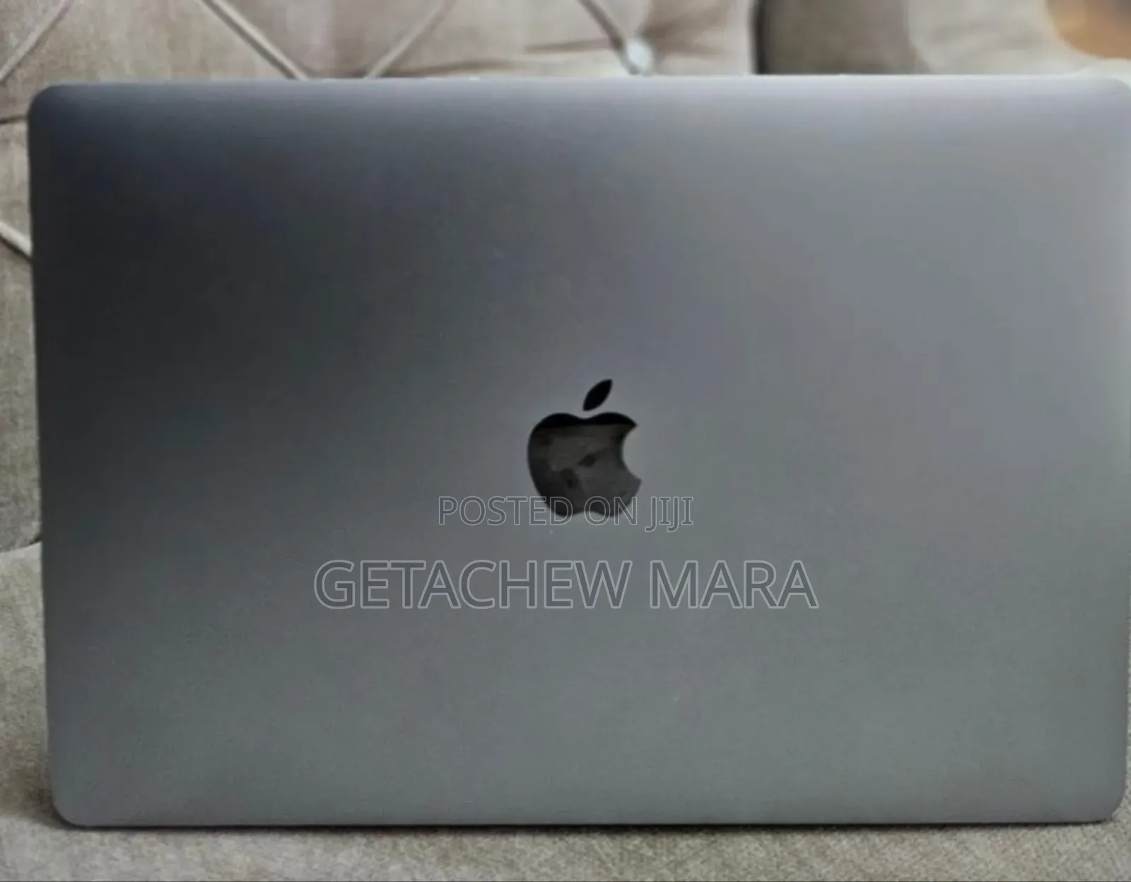 New Laptop Apple MacBook Pro 2019 8GB Intel Core i5 SSD 256GB