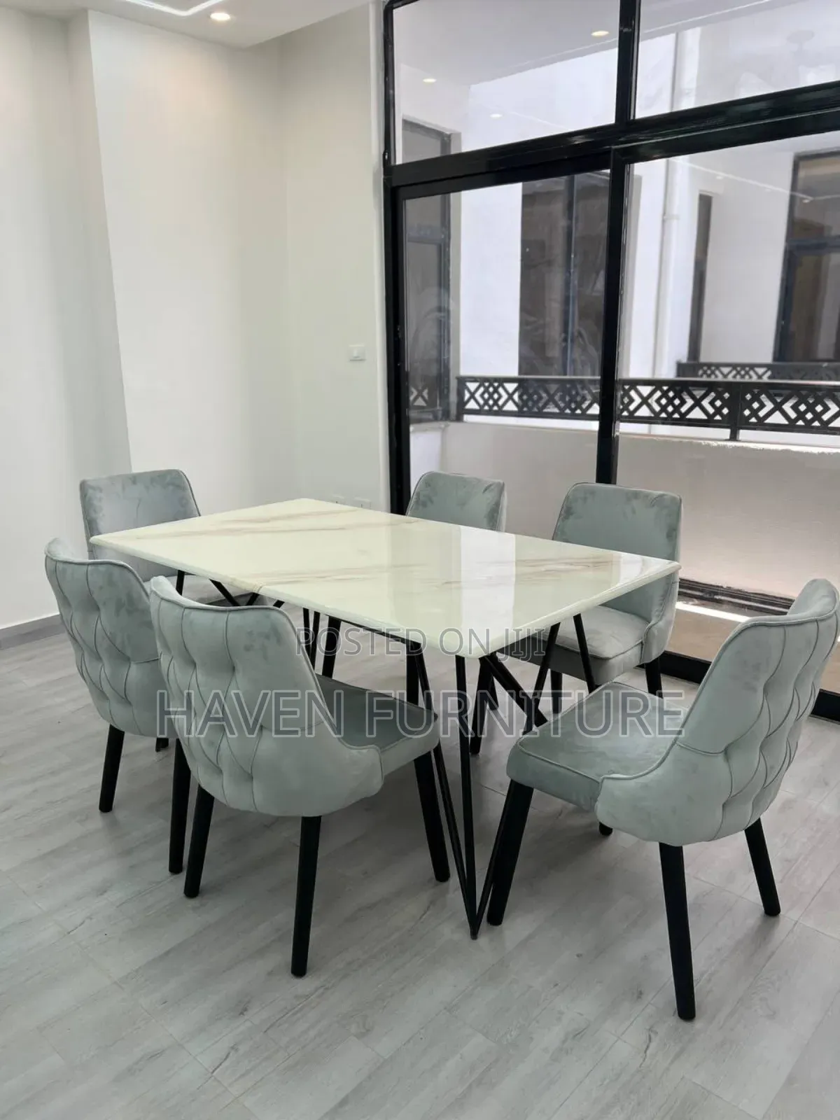 Light Sliver Dining 1 Furniture