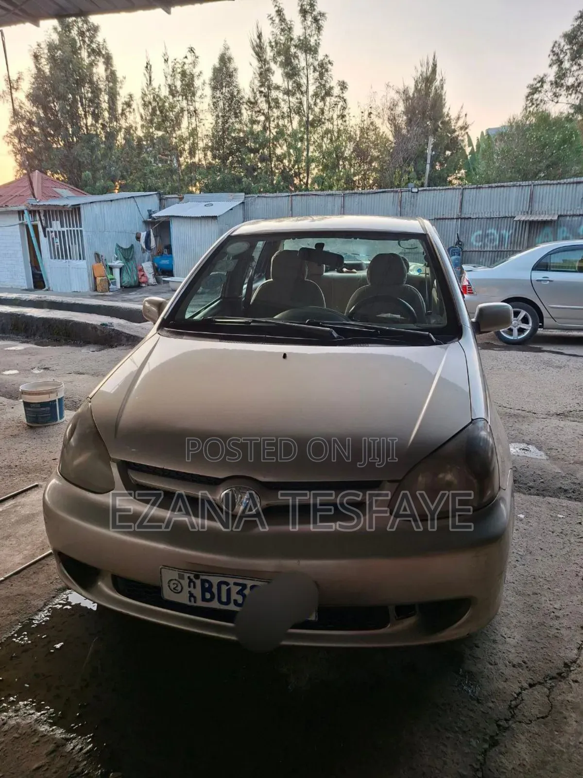 Toyota Platz 2005 Silver