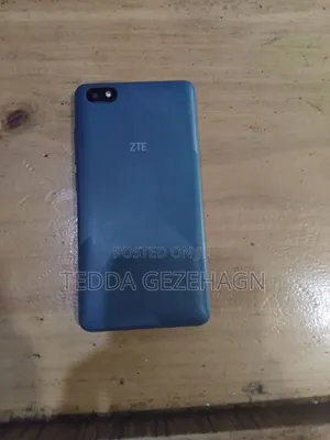 Photo - ZTE Blade A330 16 GB Blue