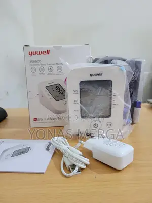 Photo - Electronic Blood Pressure Monitor Ye660d盔悉measurement That Is Accurate