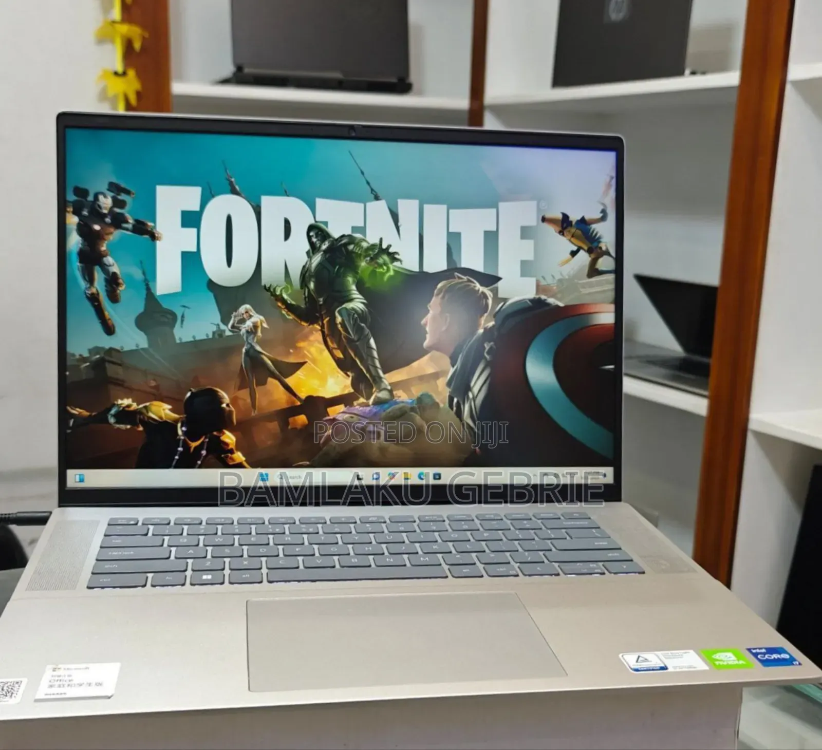 New Laptop Dell Inspiron 15 16GB Intel Core I7 SSD 512GB