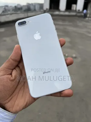 Photo - Apple iPhone 8 Plus 64 GB White