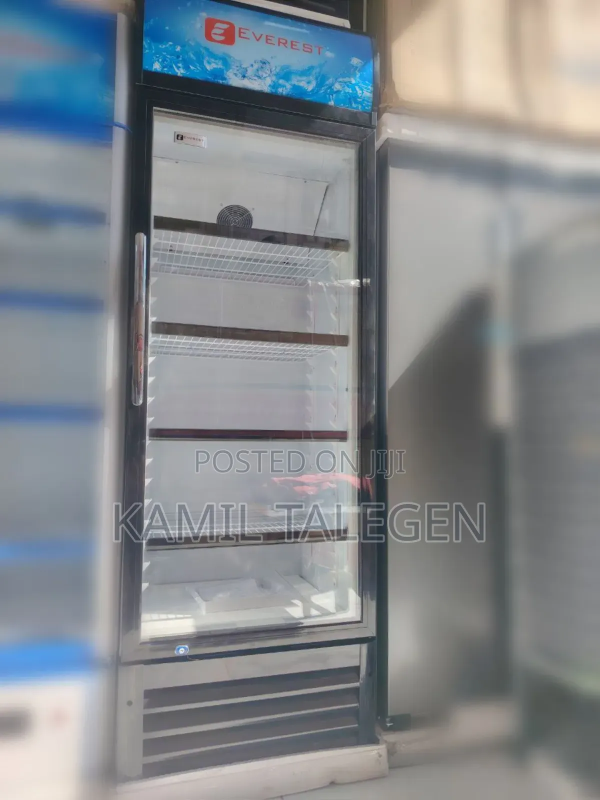 Everest 450l Showcase Freezer