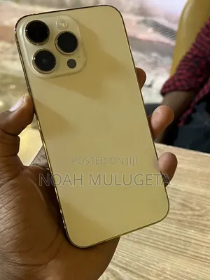 Photo - Apple iPhone 14 Pro Max 512 GB Gold