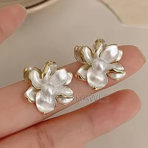 Photo - Flower Earrings