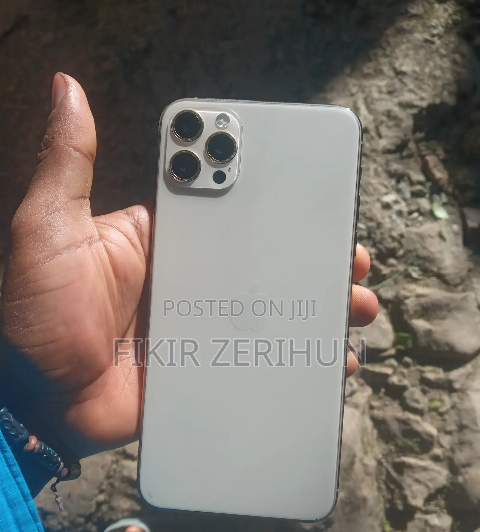 Mobile Phone 512 GB Green