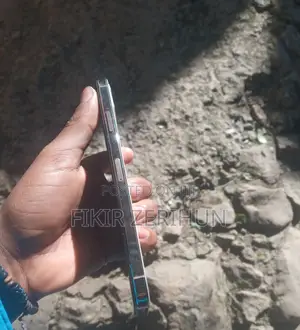 Mobile Phone 512 GB Green