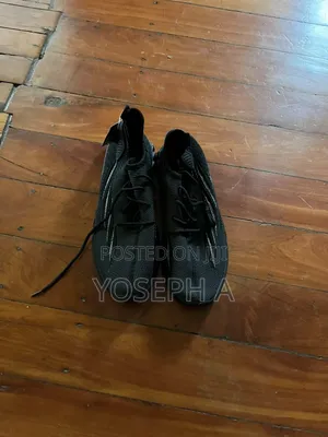 Photo - Akademiks Men's Fit Knit Jogger
Sneakers