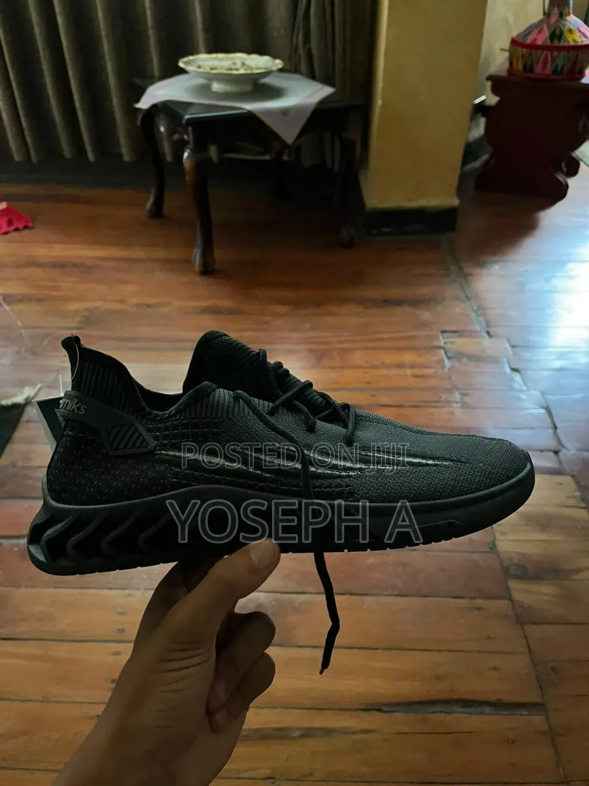 Akademiks Men's Fit Knit Jogger
Sneakers