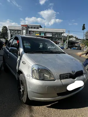 Toyota Vitz 1.0 FWD 3dr 2001 Silver