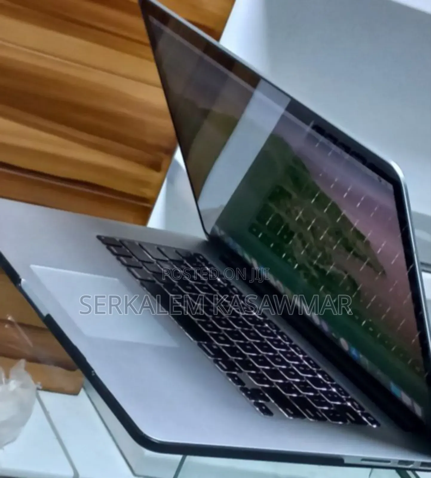 New Laptop Apple MacBook Pro 2013 8GB Intel Core I7 SSD 256GB