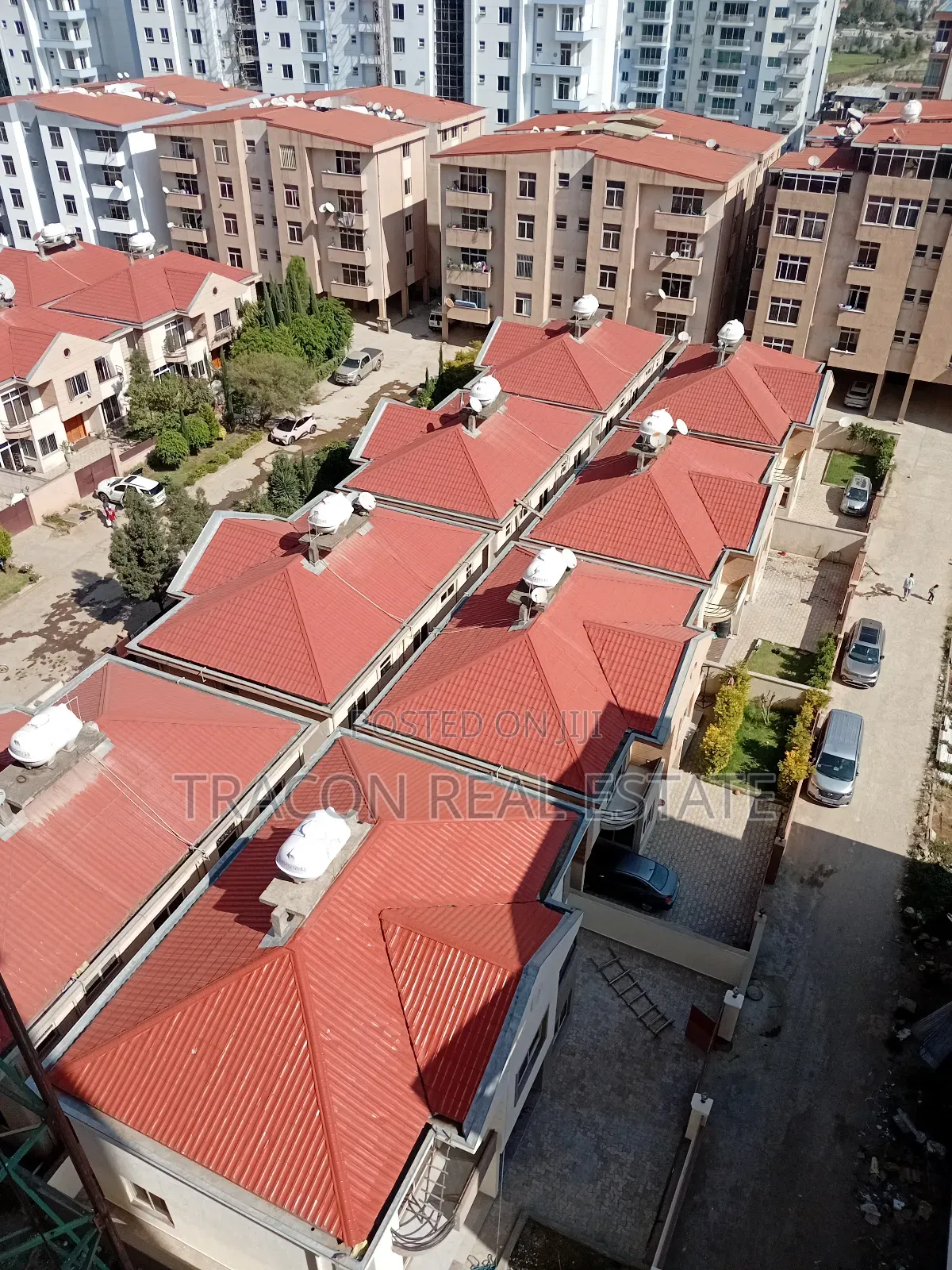 3bdrm Apartment in አምዴሁን ሪል ስቴት, Nifas Silk-Lafto for sale