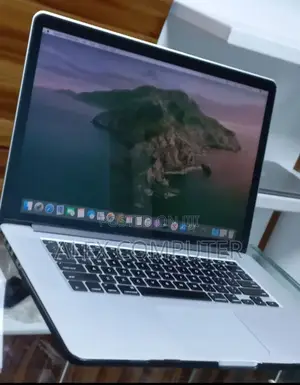 New Laptop Apple MacBook Pro 2013 8GB Intel Core I7 SSD 256GB