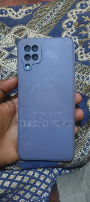 Photo - New Samsung Galaxy F12 64 GB Blue