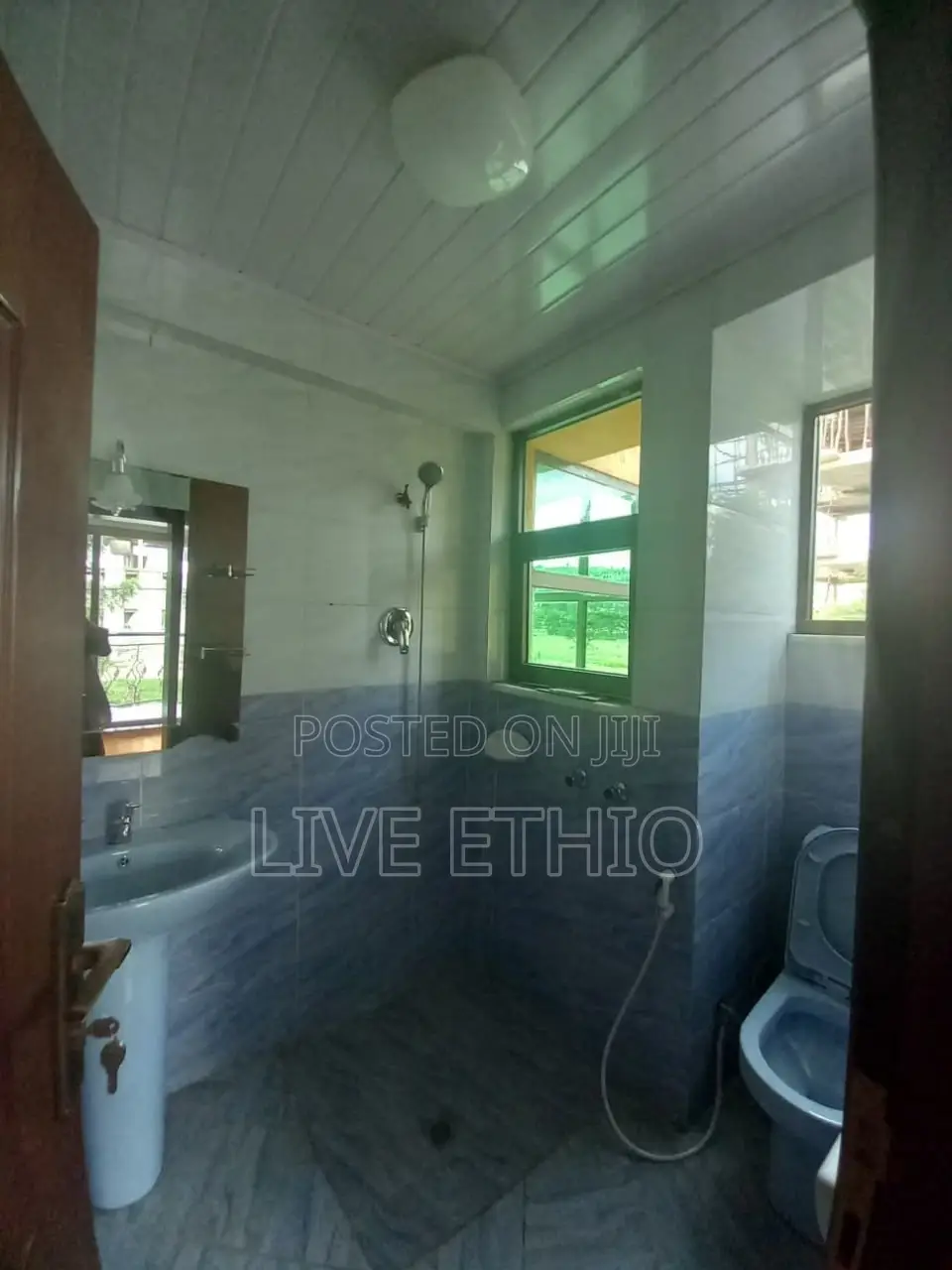 6bdrm House in Yeka for rent