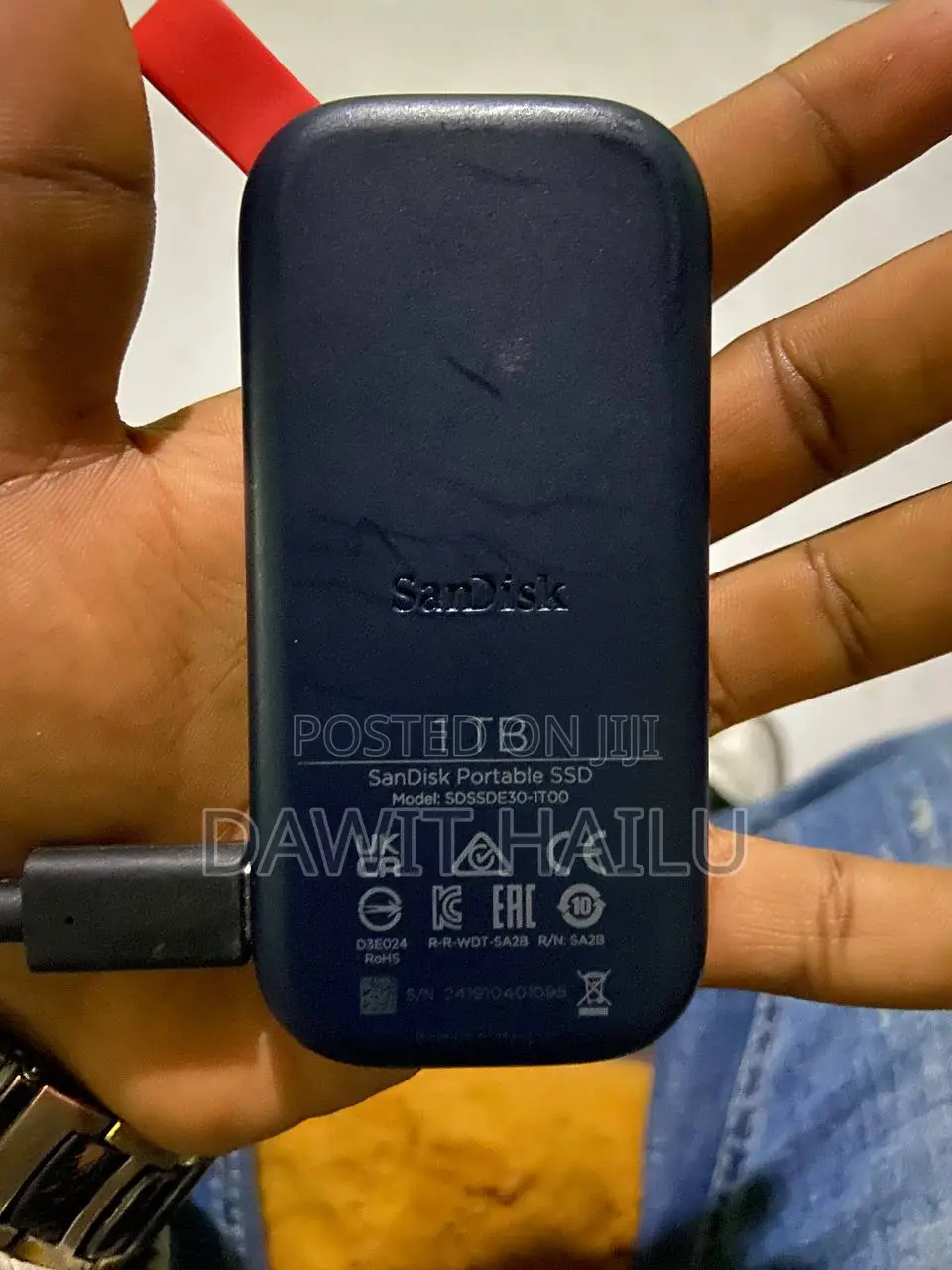 Sandisk 1tb SSD – Almost New