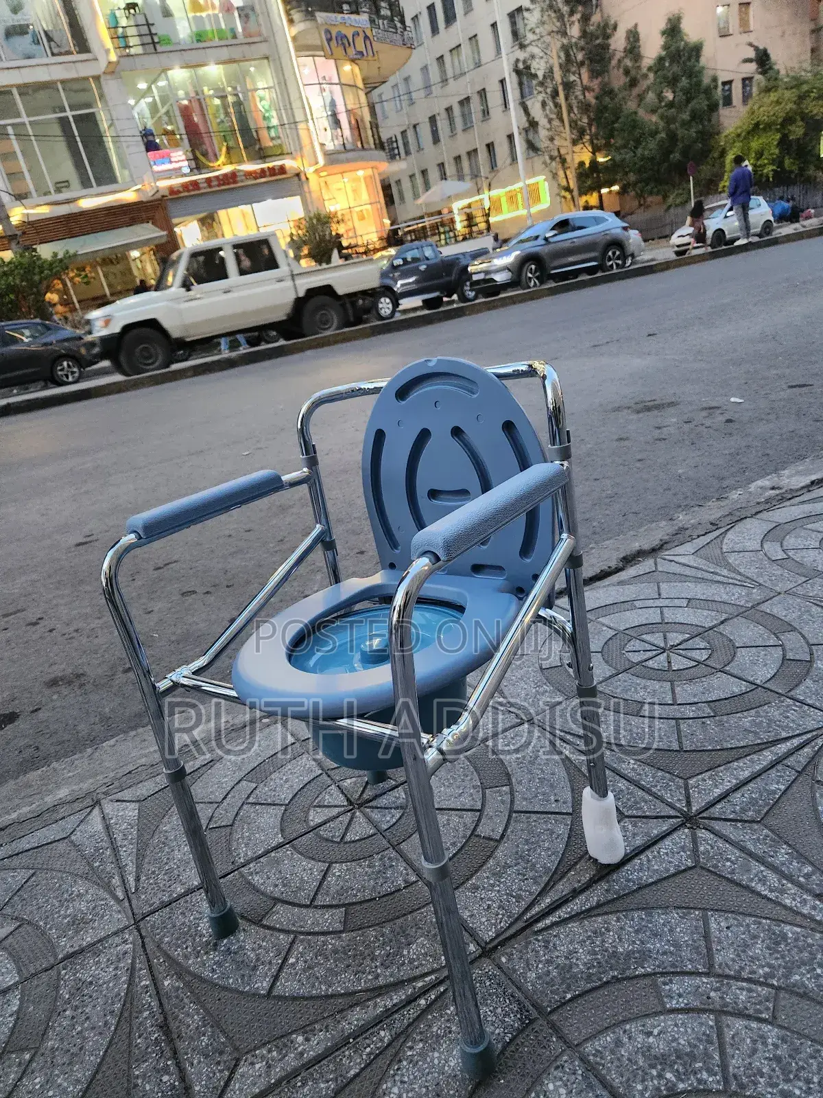 Commode Chair奢侈commode Chair重要toilet Chair痲不commode Chair知情commode New