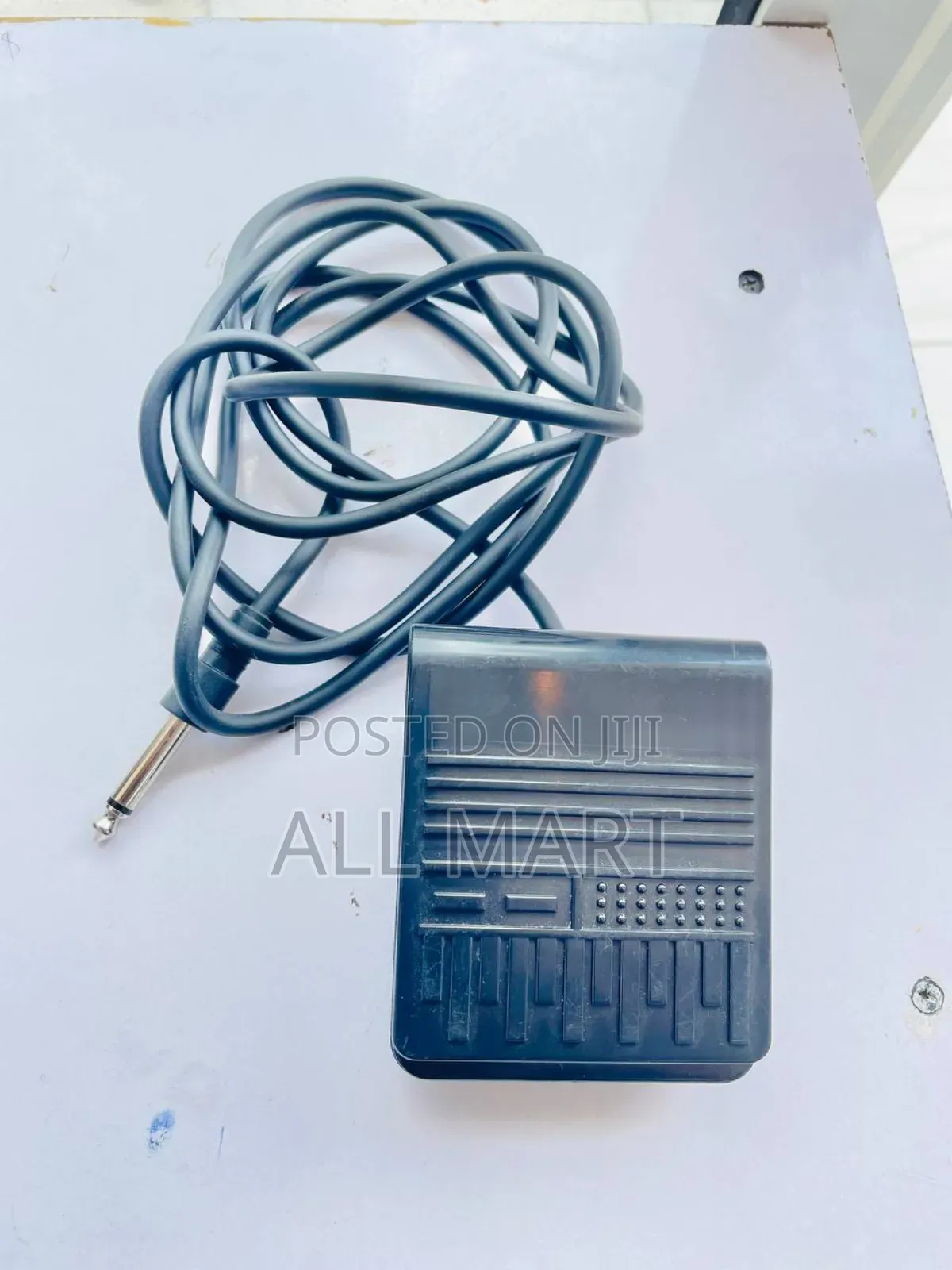 Sustain Pedal Available