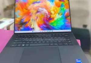 New Laptop Dell XPS 15 16GB Intel Core i7 SSD 512GB