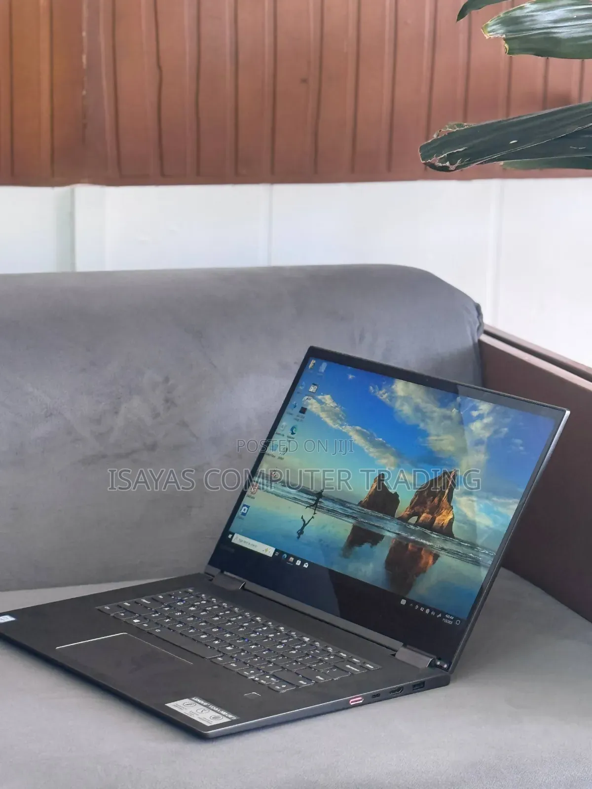 New Laptop Lenovo Yoga 730 16GB Intel Core I5 SSD 512GB