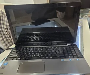 New Laptop Toshiba 4GB Intel Core I5 SSD 320GB