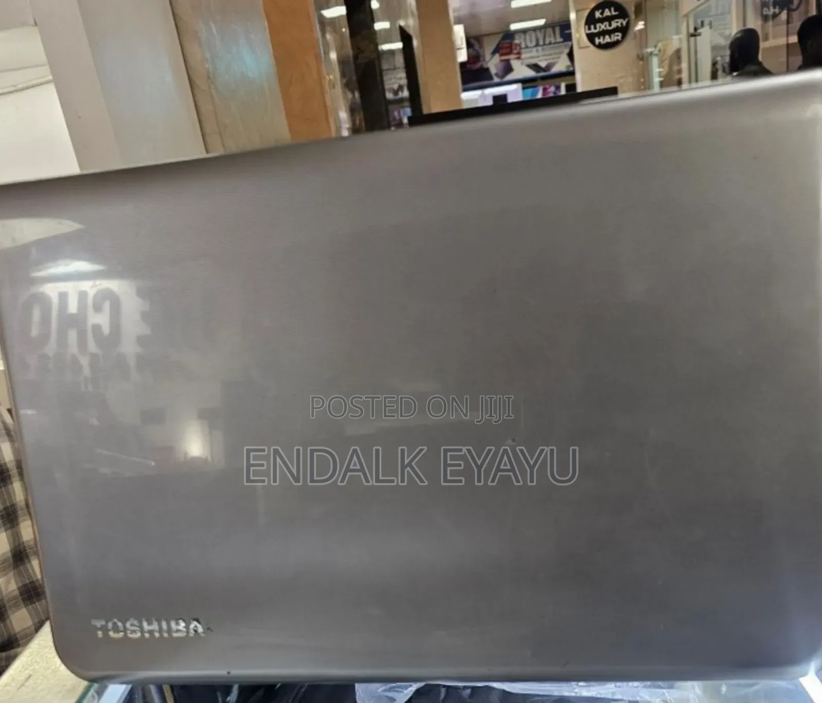 New Laptop Toshiba 4GB Intel Core I5 SSD 320GB