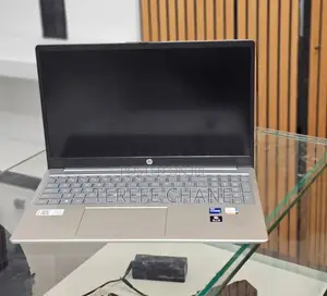 New Laptop HP EliteBook 840 8GB Intel Core I7 SSD 512GB