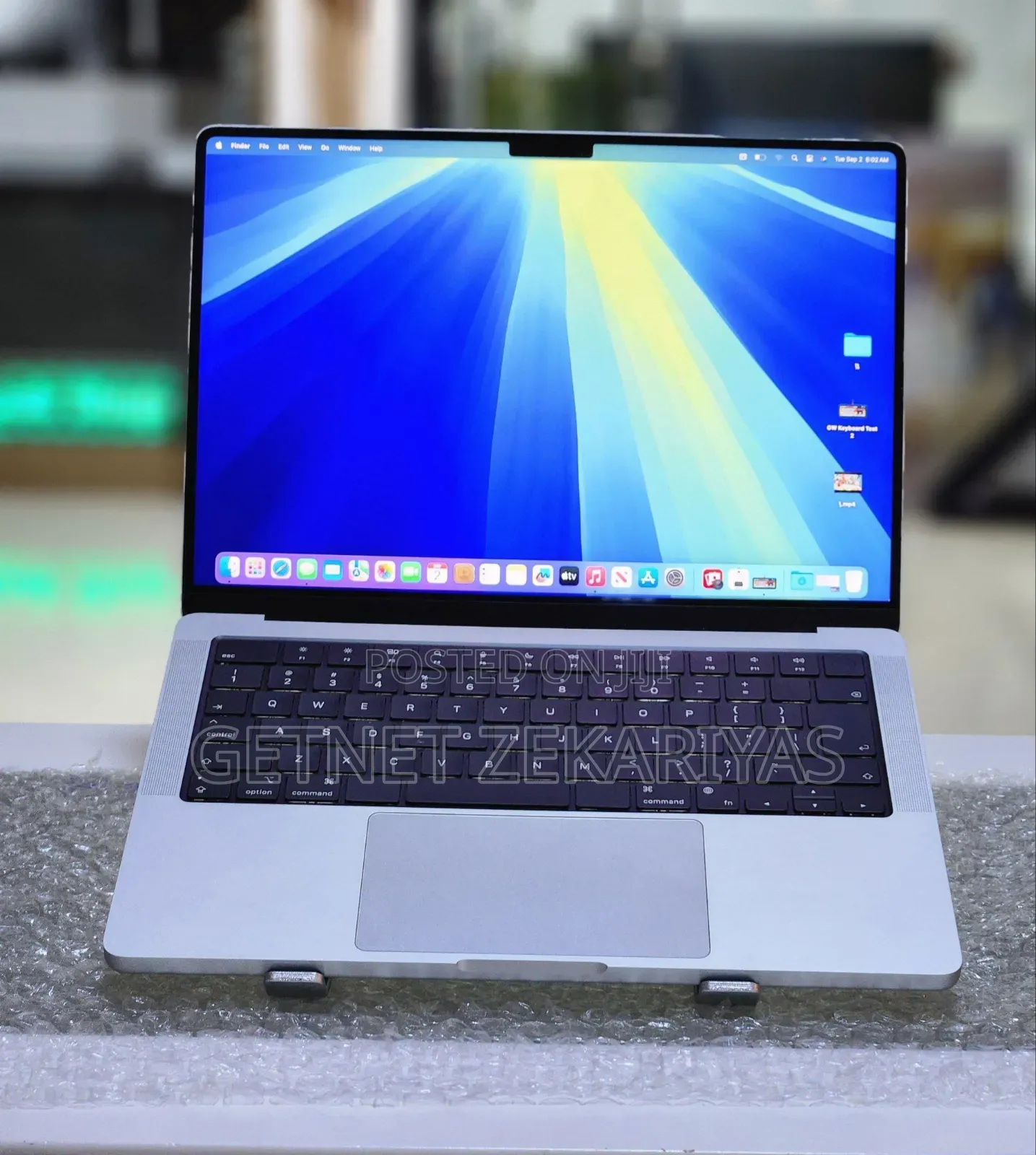 New Laptop Apple MacBook Pro M1 16GB Apple M1 Pro SSD 512GB