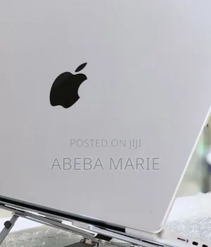 New Laptop Apple MacBook Pro M1 16GB Apple M1 Pro SSD 512GB