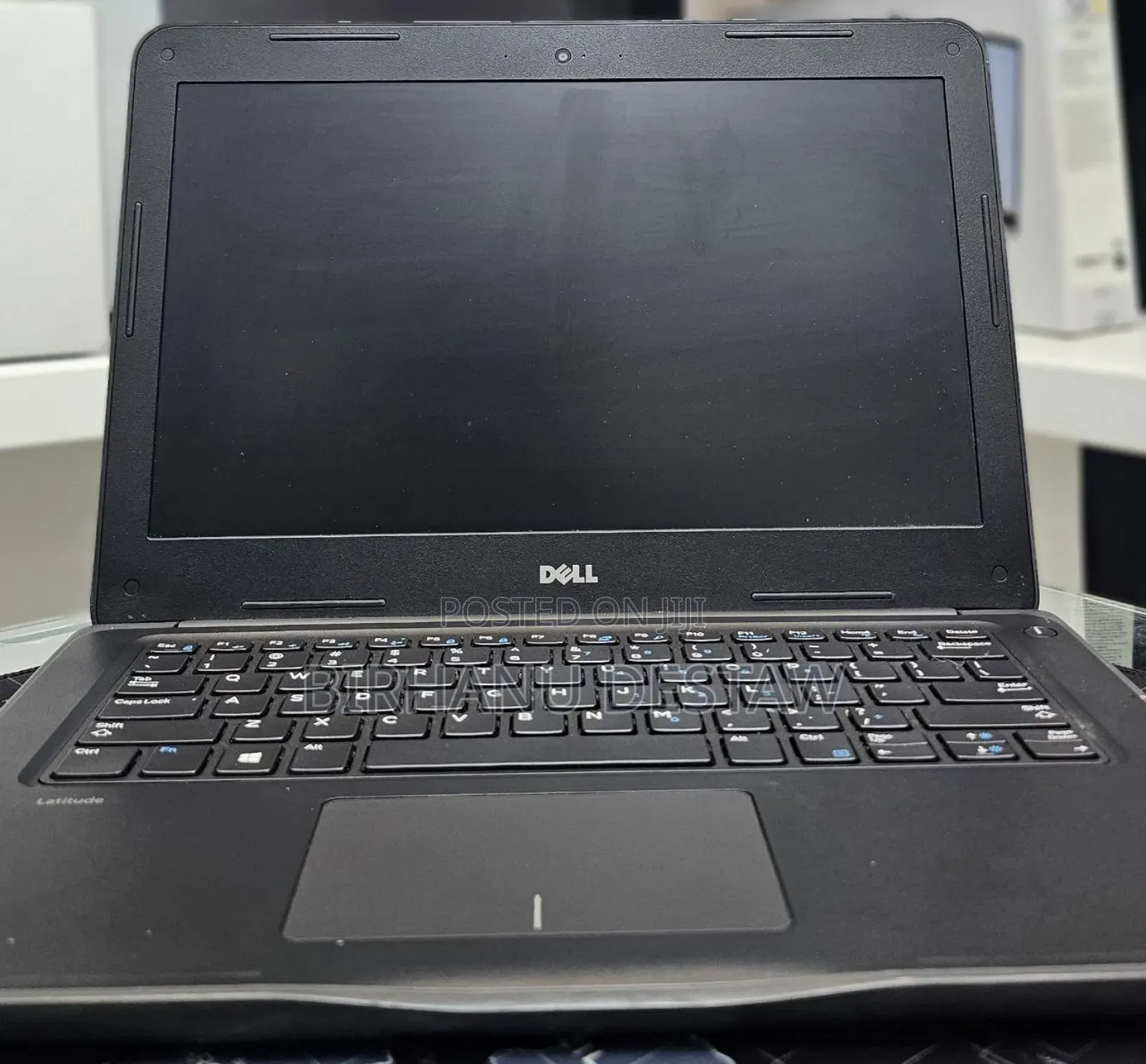 New Laptop Dell Latitude 3380 8GB Intel Core I5 SSD 256GB