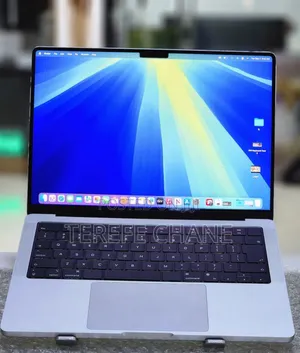 New Laptop Apple MacBook Pro M1 16GB Intel Core I7 SSD 512GB