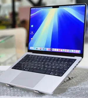 New Laptop Apple MacBook Pro M1 16GB Intel Core I7 SSD 512GB