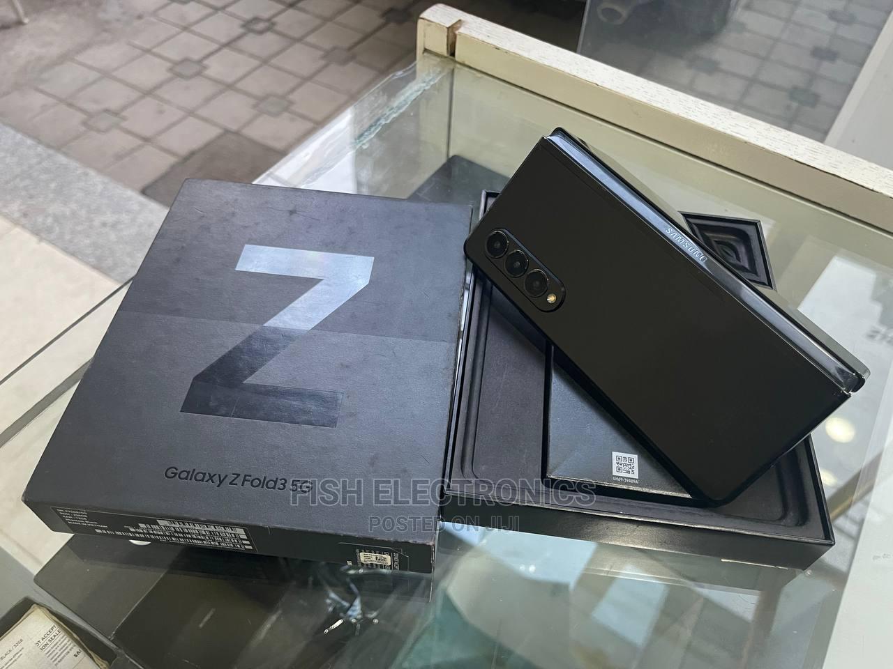 Samsung Galaxy Z Fold 3 256 GB Black in Bole Mobile Phones, Fish