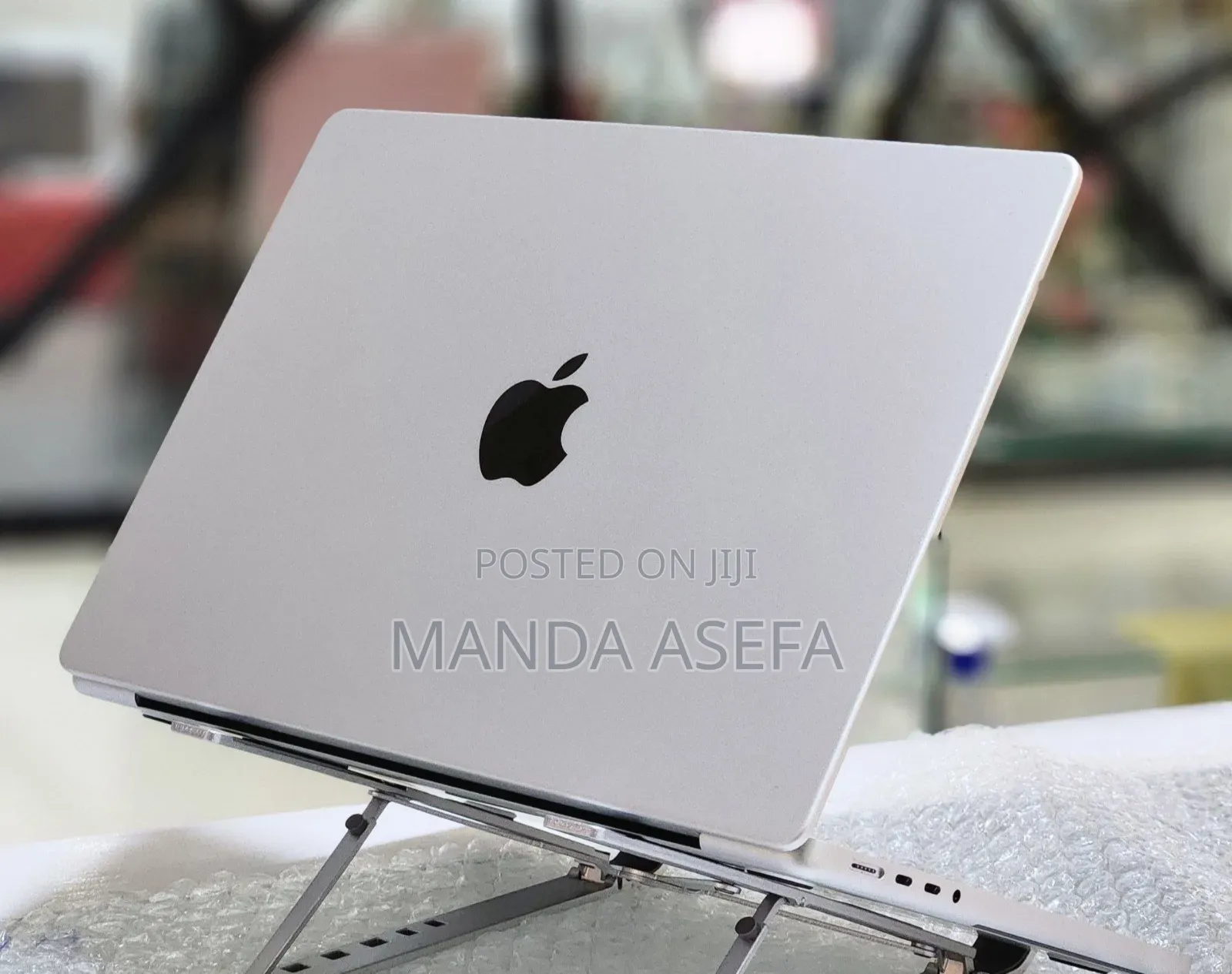 New Laptop Apple MacBook Pro M1 16GB Apple M1 Pro SSD 512GB