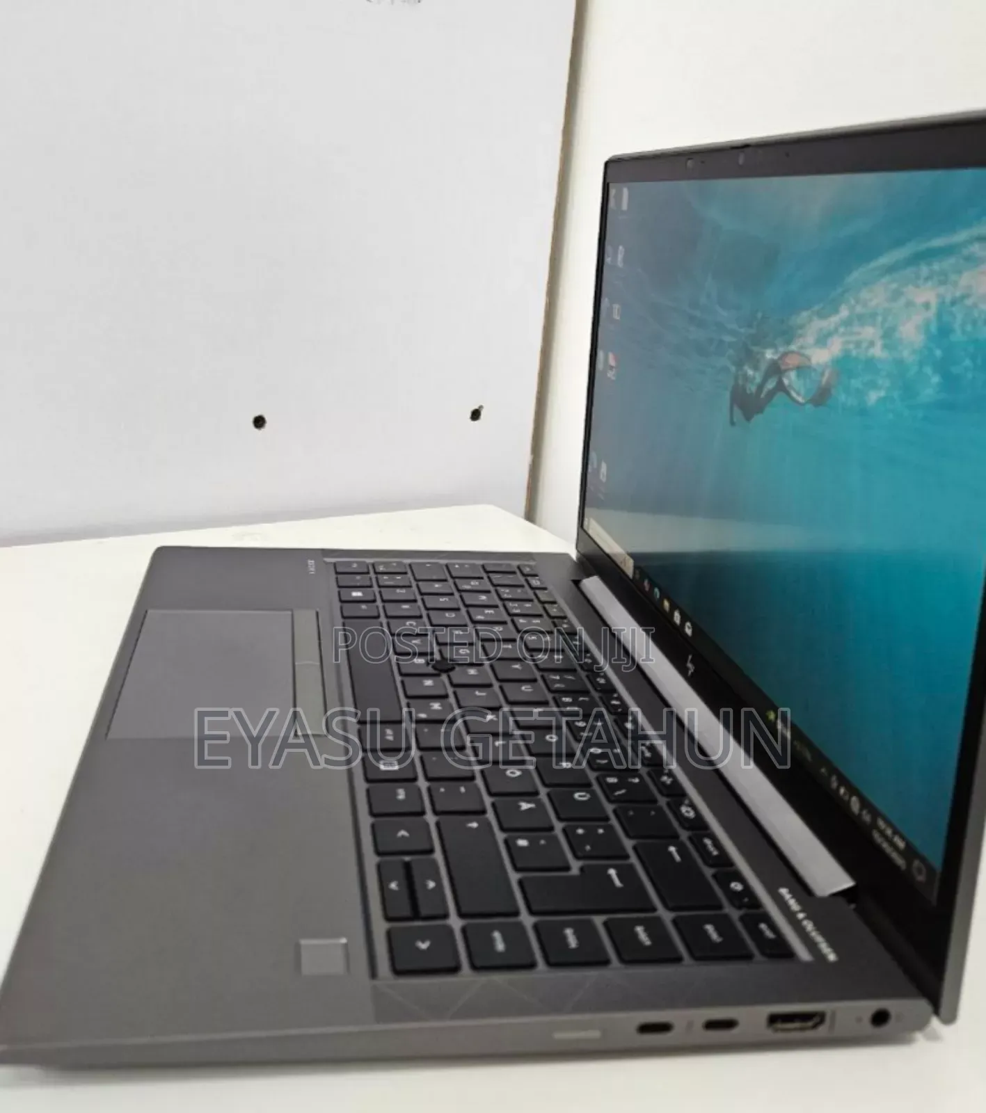 New Laptop HP ZBook Firefly G8 16GB Intel Core I7 SSD 1T