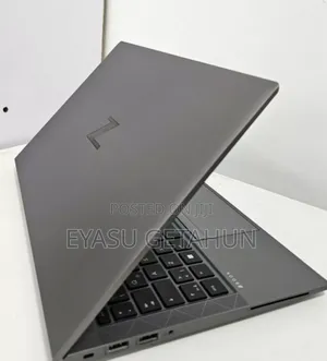 New Laptop HP ZBook Firefly G8 16GB Intel Core I7 SSD 1T