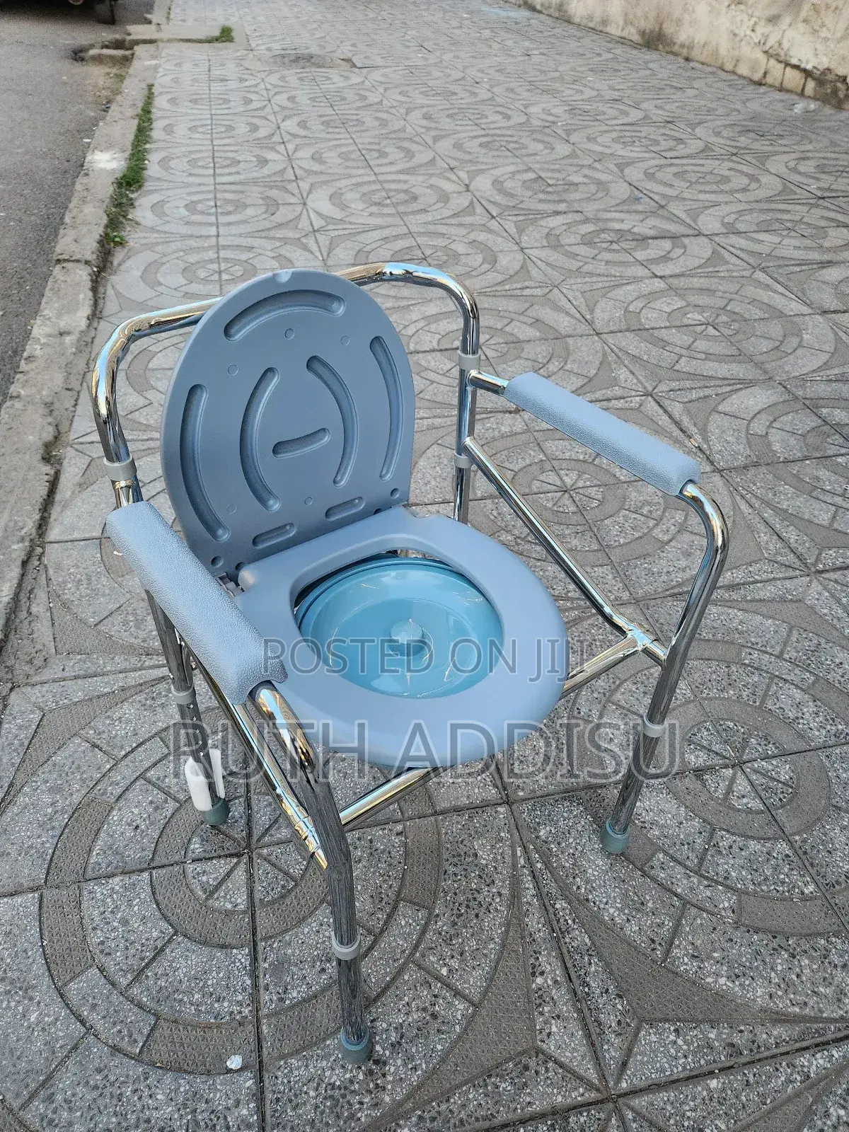 Commode Chair真的toilet Medical Chair癲馬commode Chair痛批poty Chair New