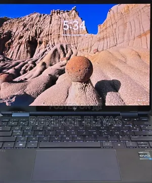 Photo - New Laptop HP Spectre X360 13 16GB Intel Core I7 SSD 1T