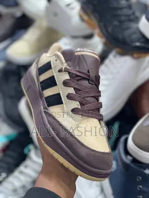 High Quality Adidas Mens Sneakers