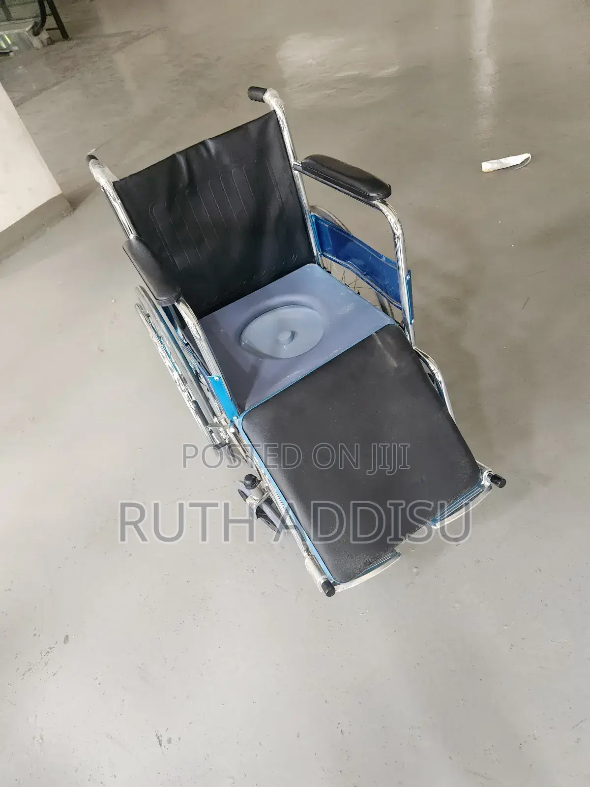 Commode Wheelchair求診toilet Wheelchair較大commode Wheelchair肺部wheelchair