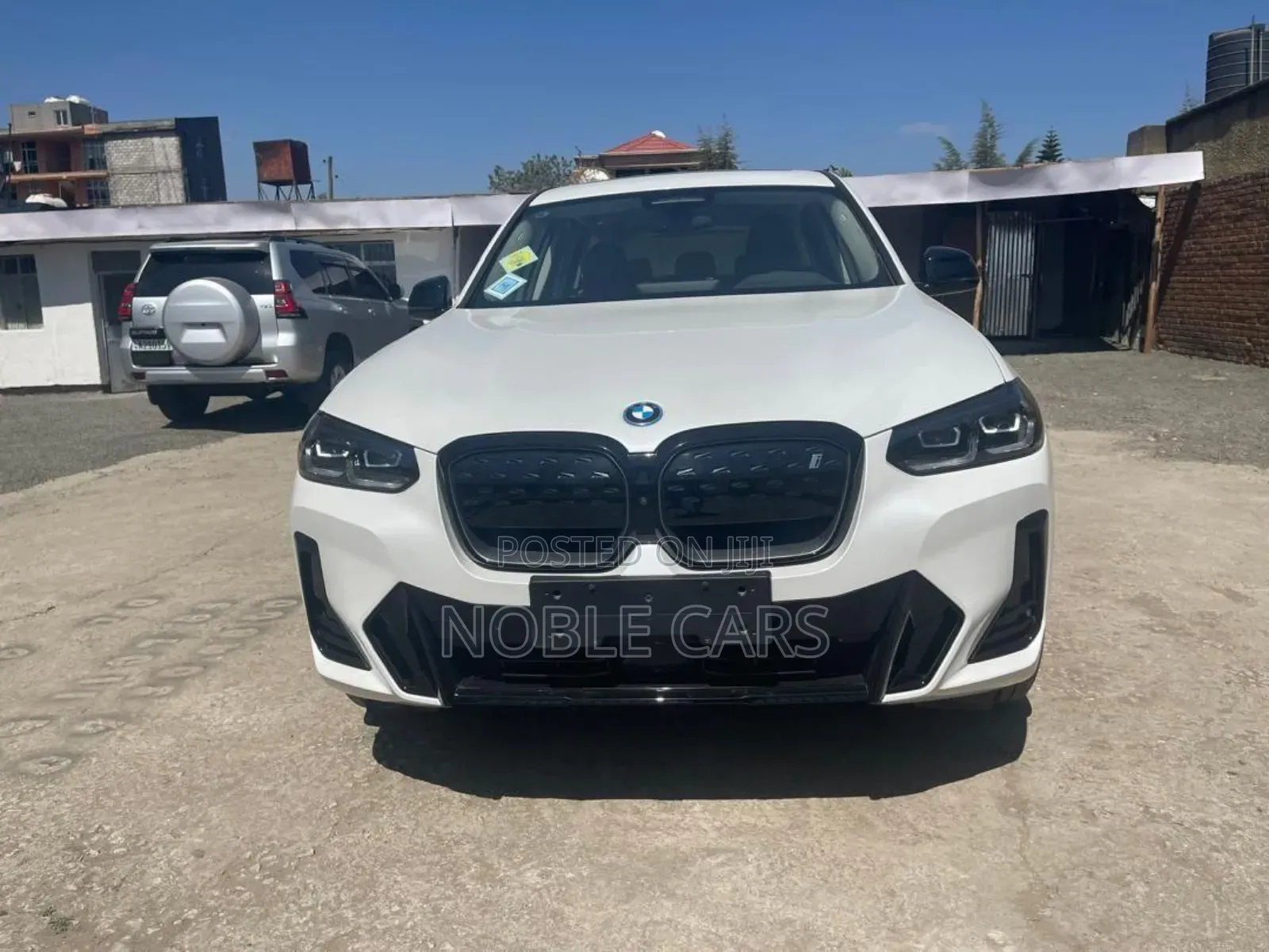 New BMW iX 2025 Ivory