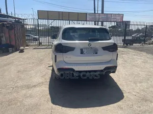 New BMW iX 2025 Ivory