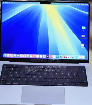 New Laptop Apple MacBook Pro M1 16GB Intel Core I5 SSD 512GB