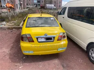 Lifan 520 2010 Yellow