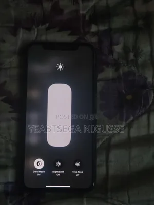 Photo - Apple iPhone XS 64 GB Black