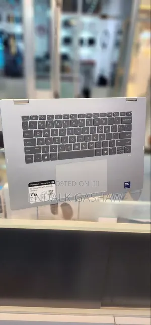 New Laptop HP OmniBook 7 14" 16GB Intel Core I7 SSD 1T