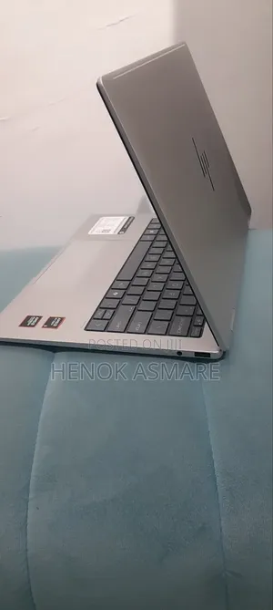 New Laptop HP Envy X360 16GB AMD Ryzen 5 SSD 512GB