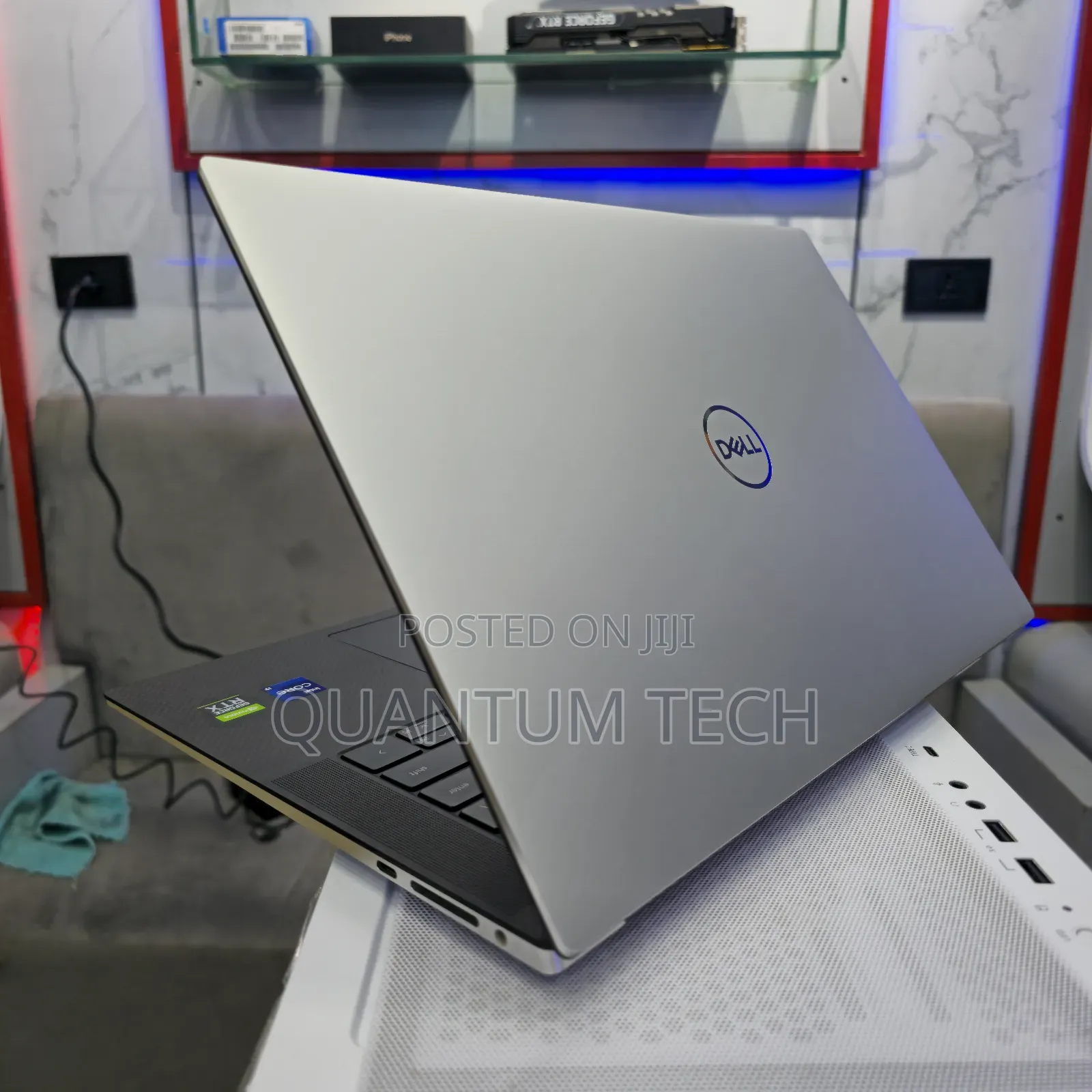 New Laptop Dell XPS 15 32GB Intel Core I9 SSD 2T